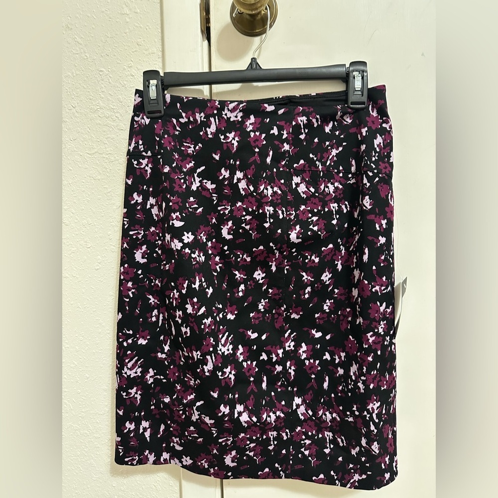 Lysse Skirt Women Medium Purple Floral Mini Pencil Pull On Stretch Career Office